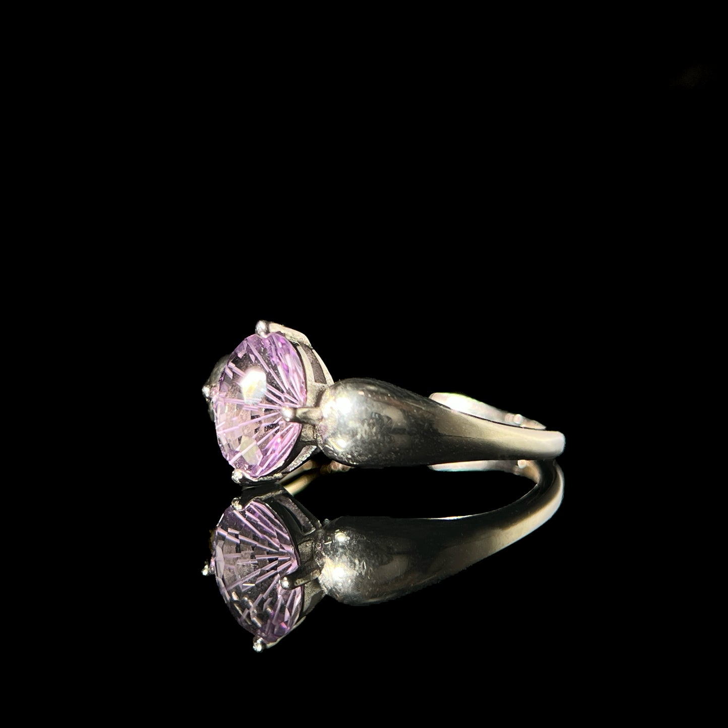Amethyst Ring – Tranquil Vision