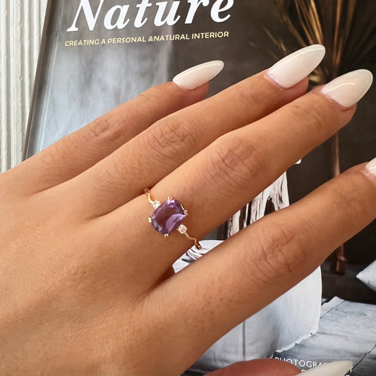 Amethyst Ring – Wise Glow