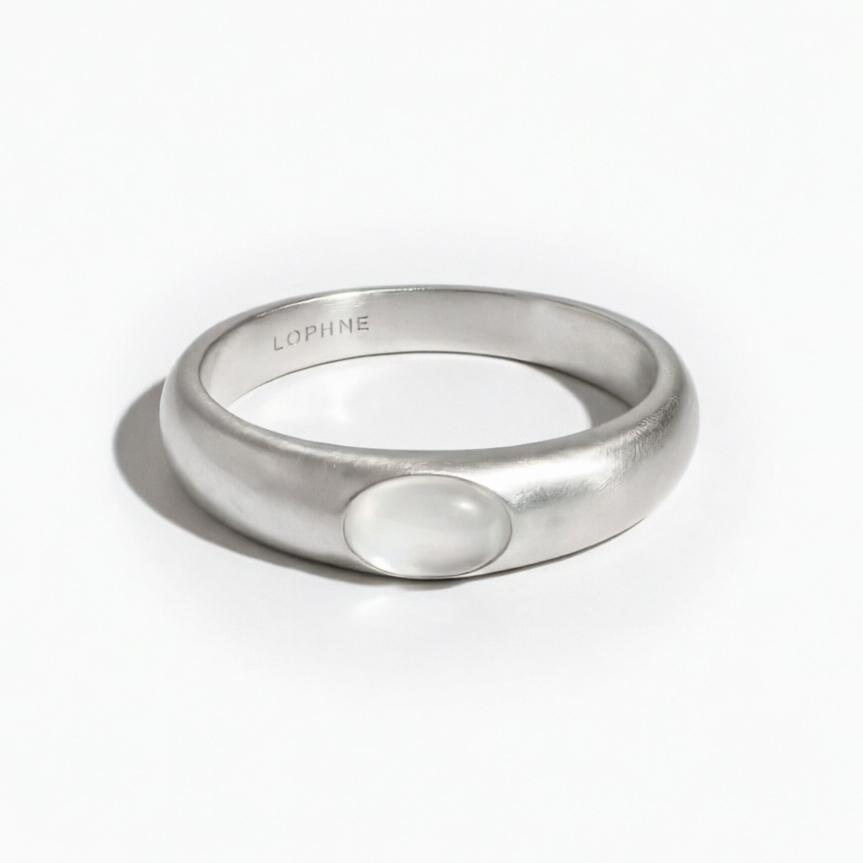 White Mother of Pearl Sterling Silver Ring